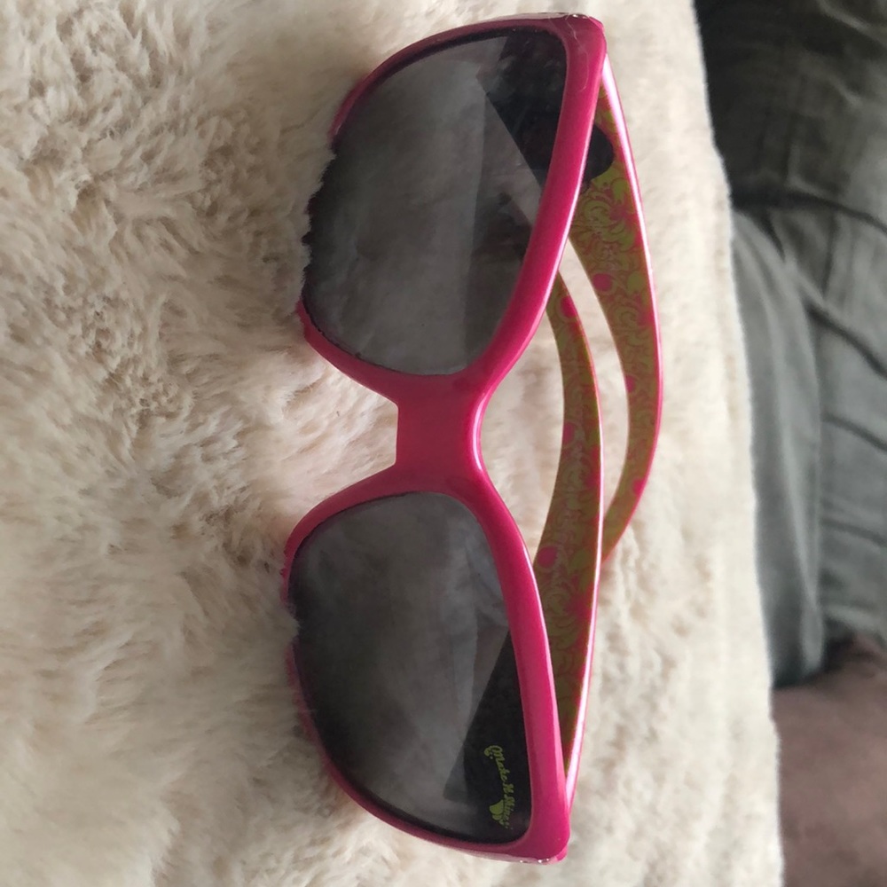 I’m selling glasses, A pretty Neon Pink.